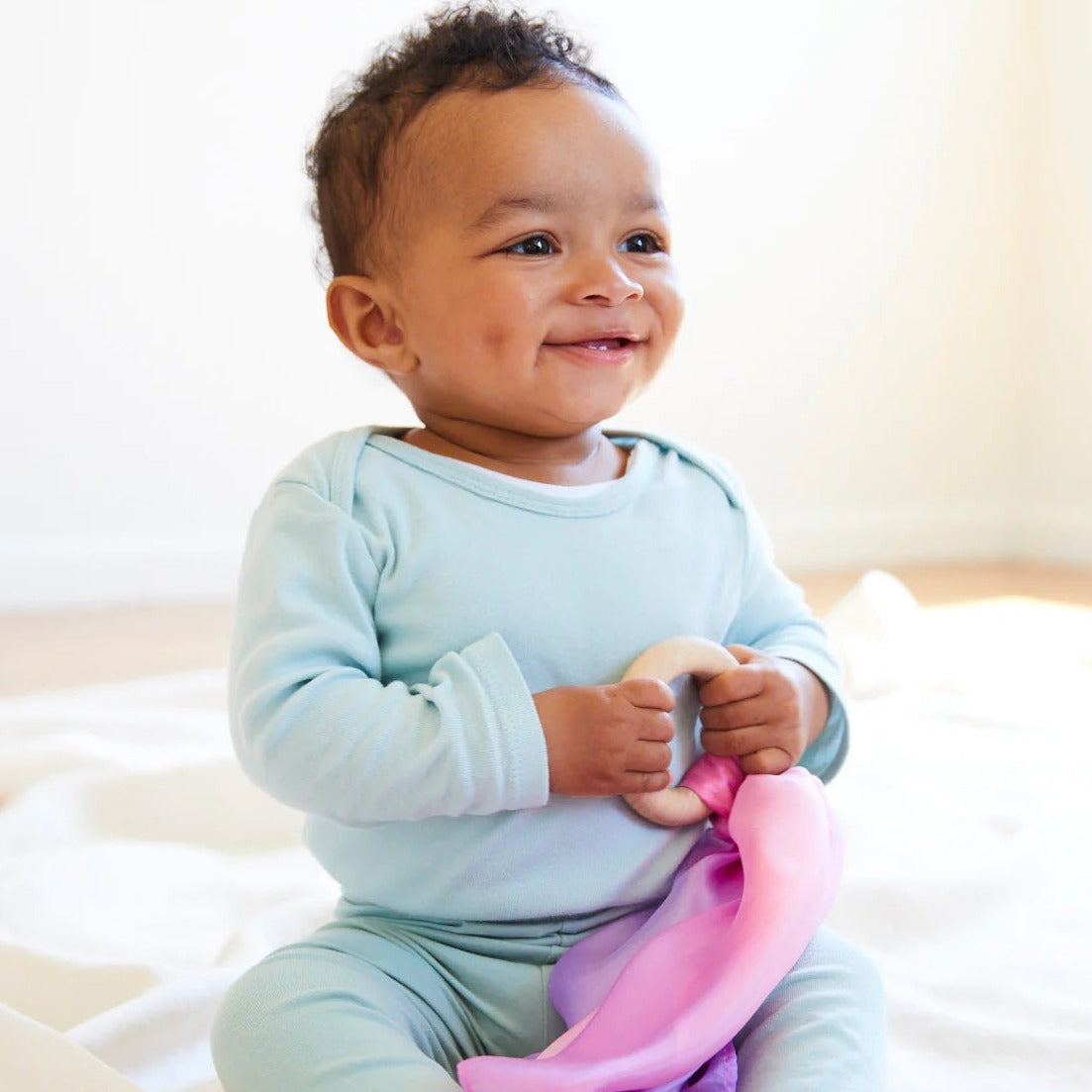 Sarah's Silk Silk & Wood Teether Blossom Conscious Craft