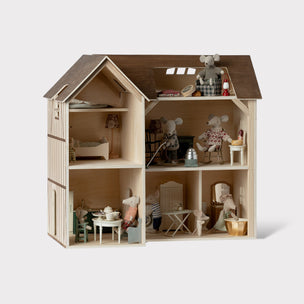 Maileg Mouse hole Farmhouse | Conscious Craft