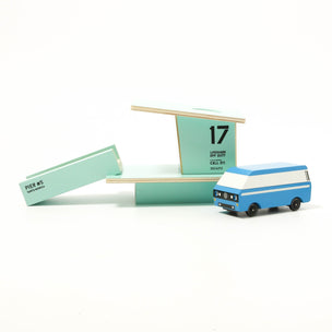 VW T3 Blue CandyVan with a Beach Tower | ©️ Conscious Craft