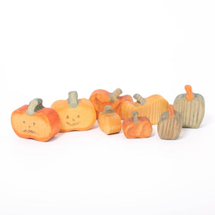 Eric & Albert Jack-O-Lantern Smiling | © Conscious Craft