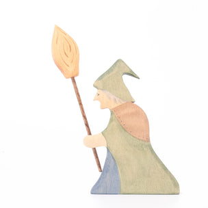 Eric & Albert Witch with broomstick | © Conscious Craft