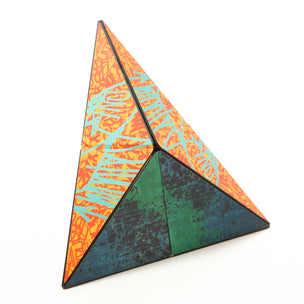 Cubendi Twist puzzle cube from Fun In Motion Toys | ©️ Conscious Craft
