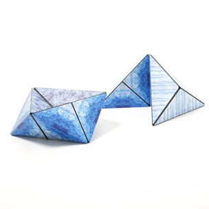 Duomoto Subzero puzzle cube from Fun In Motion Toys | ©️ Conscious Craft