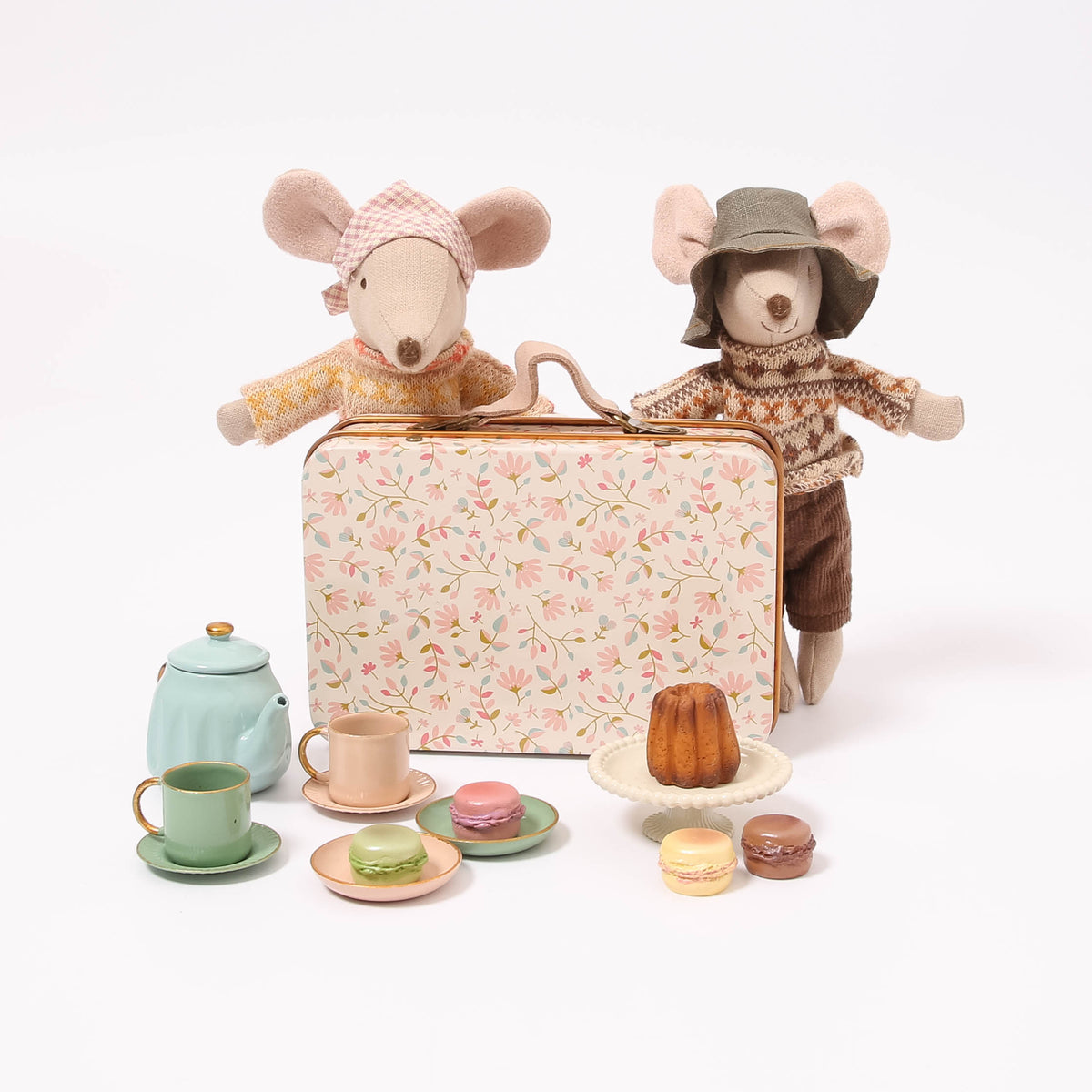 Maileg Afternoon Treat Merle | Conscious Craft