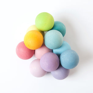 Grimm's Beads Grasper in Pastel Colours | Conscious Craft