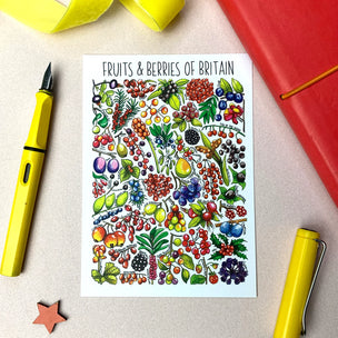 Alexia Claire | Fruits & Berries Britain | Postcard | Conscious Craft