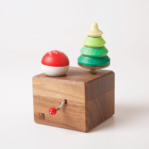 Music Box With Spin Tops | Mader Kreiselmanufaktur | © Conscious Craft