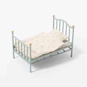Maileg Vintage Bed Mouse Mint | Conscious Craft