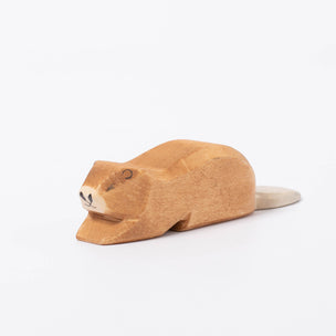 Ostheimer Beaver Lying | Forest & Meadow | ©Conscious Craft