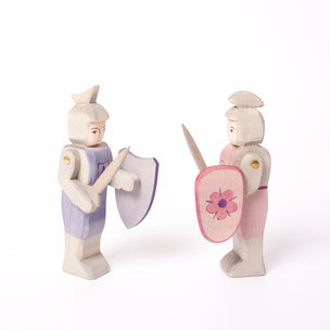 Knight Standing | Red with Sword