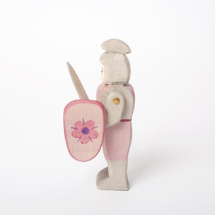Knight Standing | Red with Sword