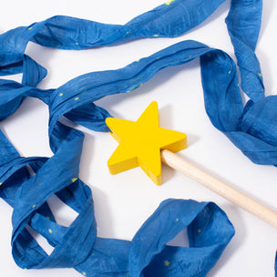 Sarah's Silks Streamer | Star | © Conscious Craft