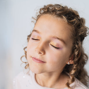 girl with eye shadow