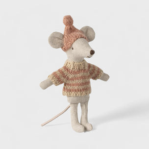 knitted Jumper and hat sister mouse