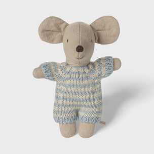 Maileg baby mouse in a knitted blue and beige outfit on a white background