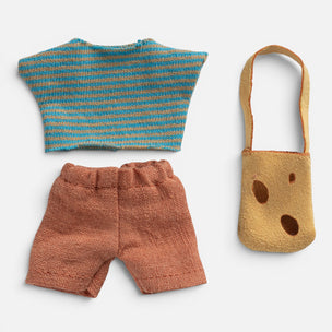 A three-piece maileg mouse clothing set on a light gray background, featuring a blue and teal striped knit top, rust-colored knit shorts, and a tan felt shoulder bag with dark brown spots.