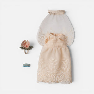Maileg mouse mum wedding dress