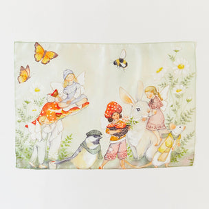 spring play cloth
