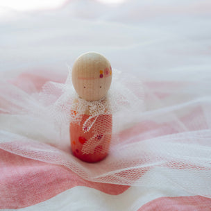grapat wooden peg doll