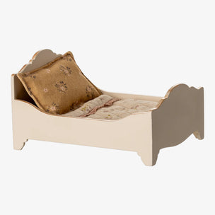 Off White Bed | Mouse Conscious Craft