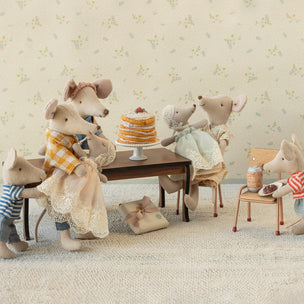 Baby Mouse in Gown | Powder