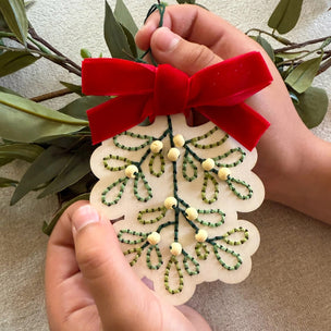 Mini Craft Kit | Stitched Mistletoe Decoration
