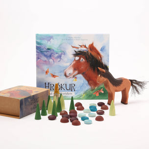 Grapat Icelandic Horse Hrokur Set with Hrokur & the Skyriders storybook anf the Ostheimer Hrokur Horse