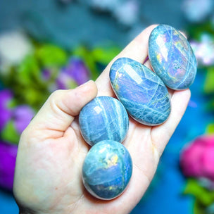 Mandala Gems Purple Labradorite Palmstone | Conscious Craft