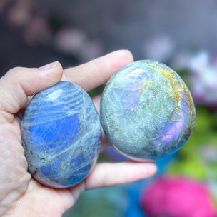 Mandala Gems Purple Labradorite Palmstone | Conscious Craft