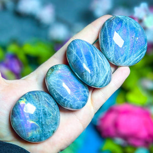 Mandala Gems Purple Labradorite Palmstone | Conscious Craft