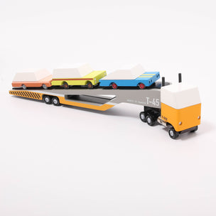 Candylab Transporter with the dart, mule mississippi and blue racer candycars | © Conscious Craft