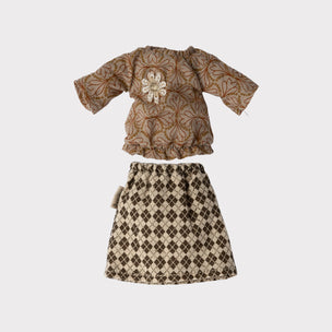 Maileg Blouse and Skirt for Grandma Mouse | Conscious Craft