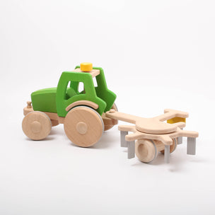 Dynamiko wooden hay rake on green Tractor | Image © Conscious Craft