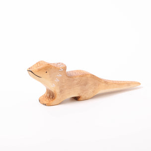 A bearded brown wooden toy Lizard from Eric & Albert | © Conscious Craft