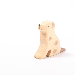 Wooden toy jack russel in white with brown spots from Eric & Albert | © Conscious Craft