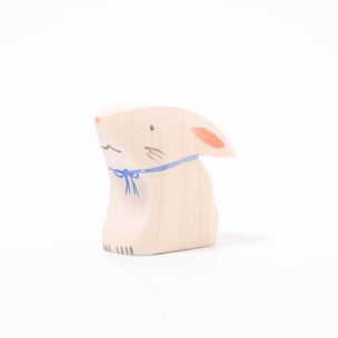 Eric & Albert's Easter Bunny Kit with blue Bow | © Conscious Craft