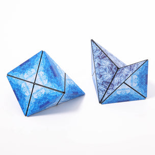 Duomoto Subzero puzzle cube from Fun In Motion Toys | ©️ Conscious Craft