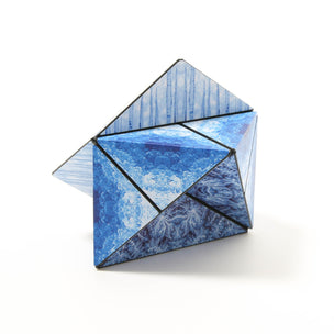 Duomoto Subzero puzzle cube from Fun In Motion Toys | ©️ Conscious Craft