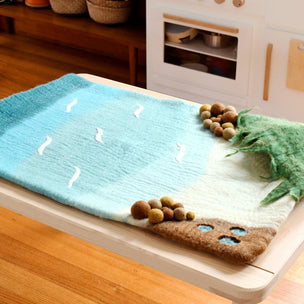 Children's play felt mat