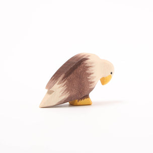 Ostheimer Bald Eagle sitting, Wild Animals of the World | Image ©️ Conscious Craft
