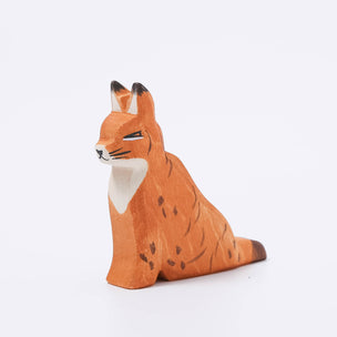 Ostheimer wooden toy Lynx Sitting | © Conscious Craft