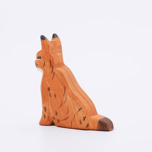 Ostheimer wooden toy Lynx Sitting | © Conscious Craft