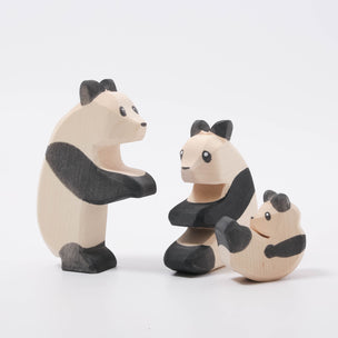 Ostheimer Panda Bear Sitting with family | ©️ Conscious Craft