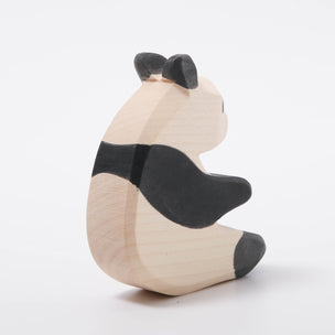 Ostheimer Panda Bear Sitting | ©️ Conscious Craft