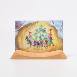 Postcard Gnomes enjoy the Christmas tree | © Conscious Craft