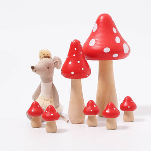 Rico Design Wooden Mushrooms with Maileg mouse | ©Conscious Craft