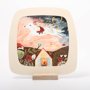 Toverlux Silhouette Girl and the Wolf  | Image © Conscious Craft