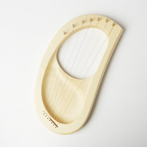 Kid's 7 string lyre from Auris | Conscious Craft