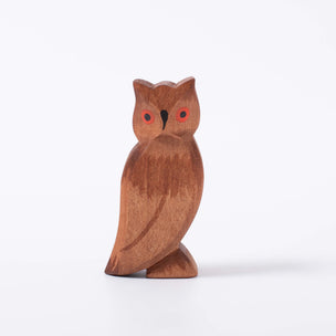 Large brown Ostheimer wooden toy Eagle Owl with a black bill and red eyes | ©️ Conscious Craft