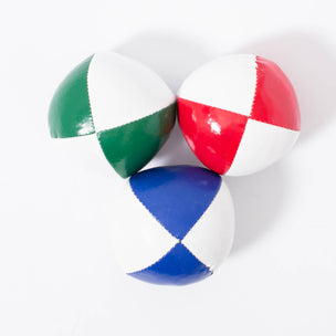 Juggling Balls Set of 3 Thud Balls | © Conscious Craft